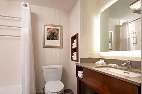 Hilton Garden Inn Long Island City New York hotel detail image 3