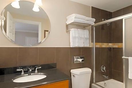 Ramada by Wyndham Miami Springs/Miami International Airport hotel detail image 3