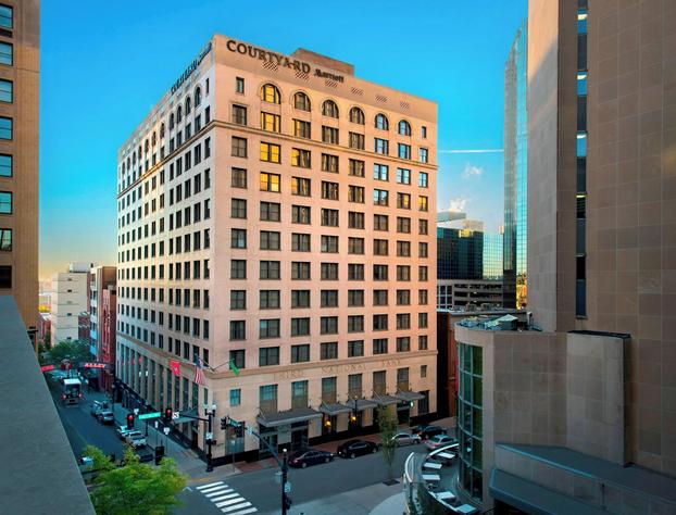 Courtyard By Marriott Nashville Downtown hotel detail image 1