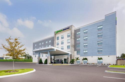 Holiday Inn Express & Suites Tampa Stadium – Airport Area, an IHG Hotel hotel detail image 1