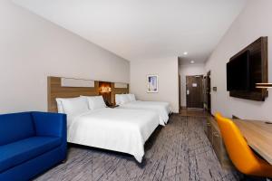 Holiday Inn Express & Suites Tampa Stadium – Airport Area, an IHG Hotel hotel detail image 3