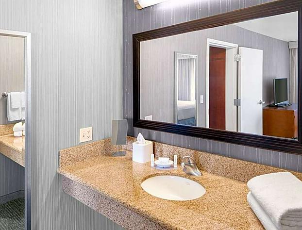 Fairfield Inn by Marriott Northlake hotel detail image 1