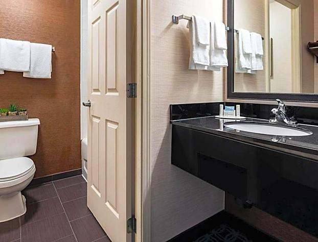 Fairfield Inn by Marriott Northlake hotel detail image 4