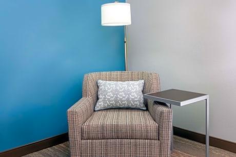 Hampton Inn Charlotte-Uptown hotel hero