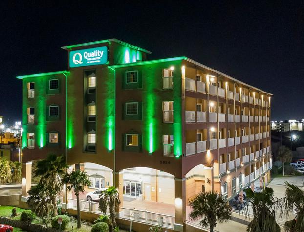 Quality Inn & Suites Galveston - Beachfront hotel detail image 1