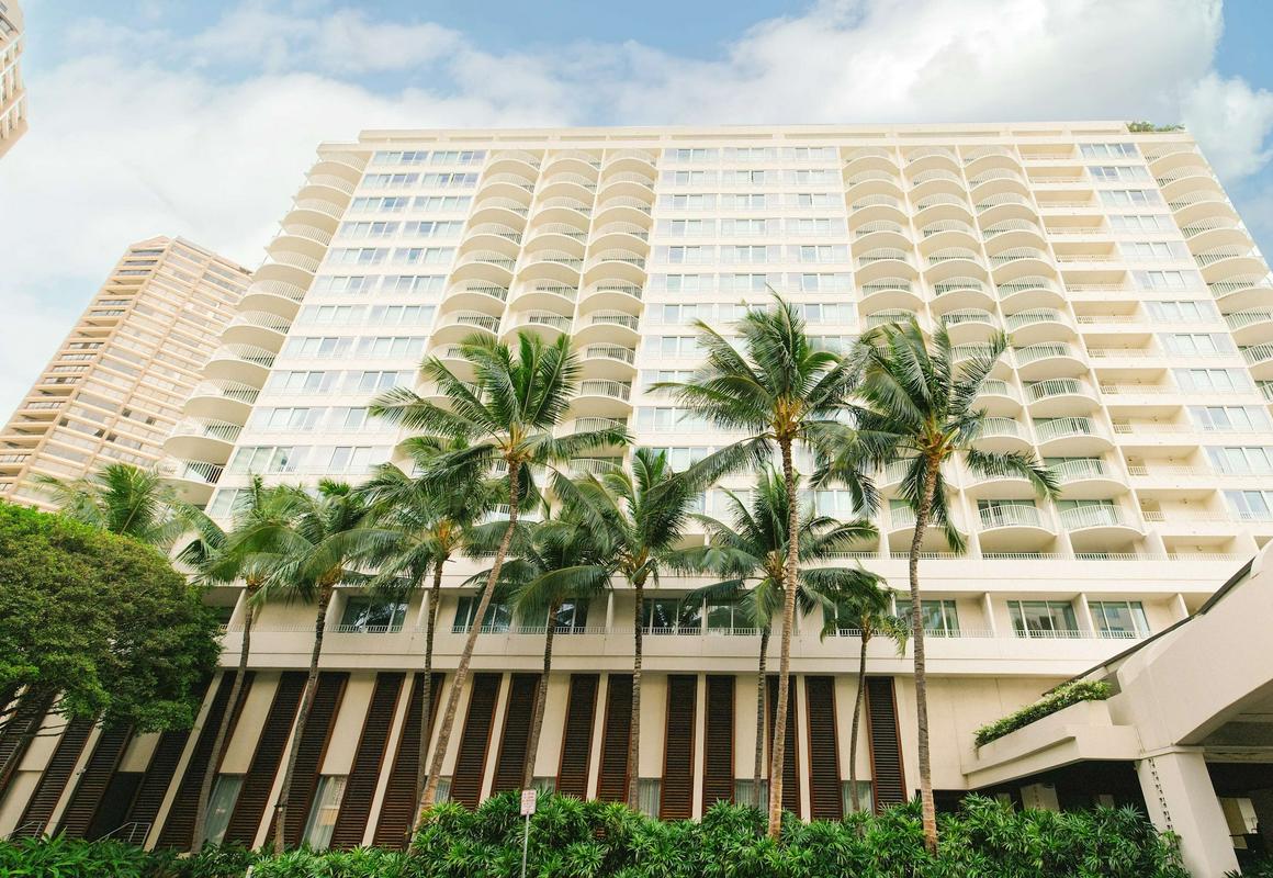 Hilton Vacation Club The Modern Honolulu hotel hero