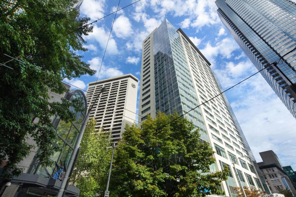 Sheraton Grand Seattle hotel hero