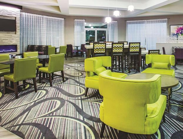 La Quinta Inn & Suites by Wyndham Las Vegas Summerlin Tech hotel detail image 4