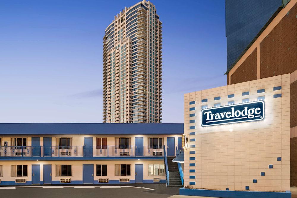 Travelodge by Wyndham Las Vegas hotel hero