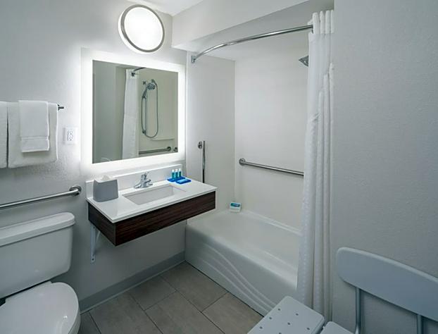 Holiday Inn Express Orlando International Airport, an IHG Hotel hotel detail image 1