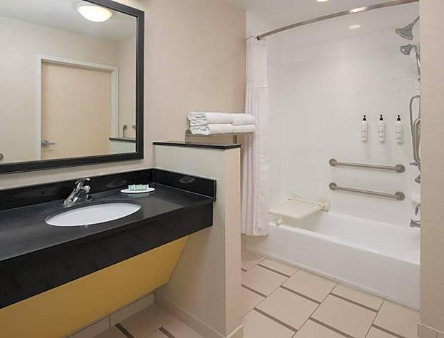 Fairfield Inn & Suites Tampa Westshore / Airport hotel detail image 4