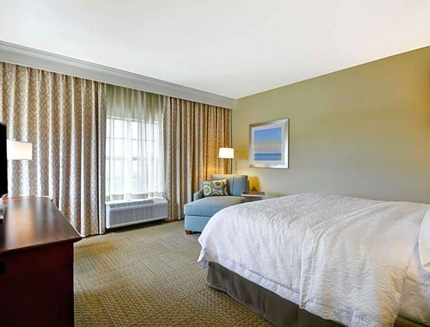 Hampton Inn & Suites Charleston Airport hotel detail image 4
