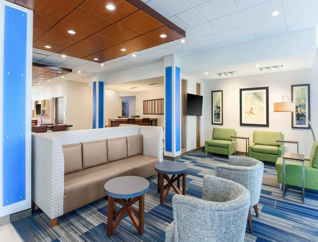 Holiday Inn Express & Suites Chicago O'Hare Airport, an IHG Hotel hotel detail image 3