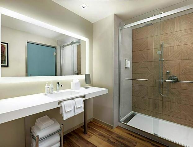 AC by Marriott Hotel Honolulu hotel detail image 4