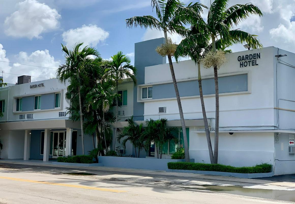 Garden Hotel Miami Airport, Trademark Collection by Wyndham hotel hero